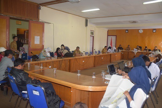 EVALUASI DAN PRESENTASI RKM OLEH KETUA KKM