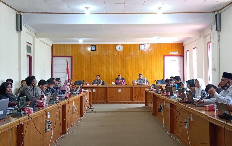 SOSIALISASI SISTEM INFORMASI PEMERINTAH DAERAH DAN PERCEPATAN PENGENTRIAN DAFTAR USULAN RKP NAGARI T